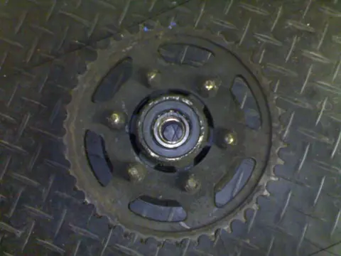 Rear sprocket Kawasaki ZX 9 R 1998 - 1999