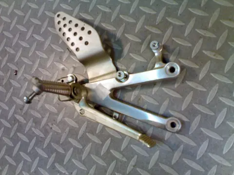 Main step holder right Yamaha YZF 600 Thundercat 1996 - 2003