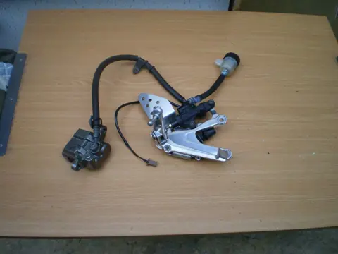 Main step holder Yamaha YZF R6 1998 - 2002 / 2003 - 2005