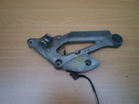 Main step holder Yamaha XJ 600 Diversion 1997 - 2001 / 1992 - 1996