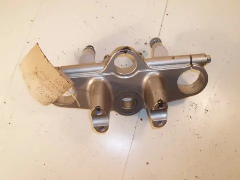 Fork top bridge Suzuki GSF 600 650 Bandit  1996 - 1999