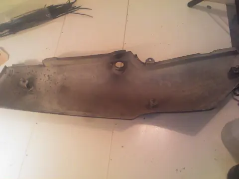 Cowl rear right Yamaha FZR 600 1992 - 1994