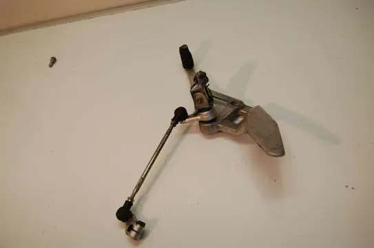 Main step holder left Yamaha Overige Yamaha 1960 - 2021