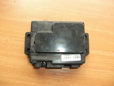 Fuse box Kawasaki ZX 7 R 1996 - 2002