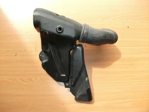 Air intake left Kawasaki ZX 7 R 1996 - 2002