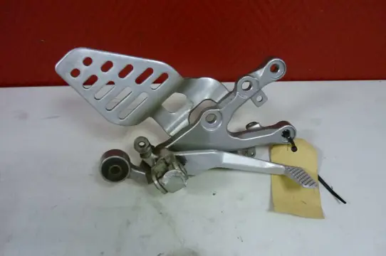 Main step holder right Yamaha YZF R6 2006 - 2007