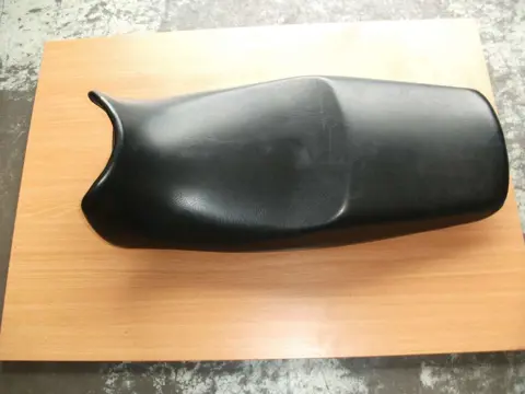 Seat Kawasaki ZZR 1100 1990 - 1992
