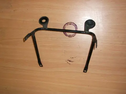 Upper cowl Stay Yamaha XJ 900 F 1983 - 1994