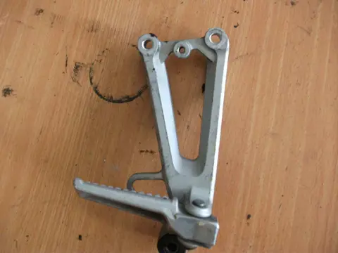 Pillion step right Honda CBR 600 F 1999 - 2000