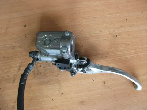 Front brake master cylinder  Honda VFR 750 1994 - 1997