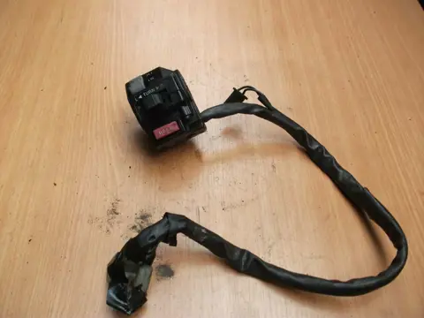 Handlebar switch assy Yamaha FZR 1000 1987 - 1988