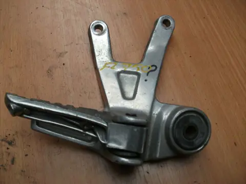Pillion step right Yamaha FZ 750 1985 - 1991