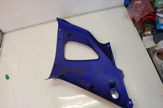 Cowl left small Yamaha YZF R1 1998 - 1999