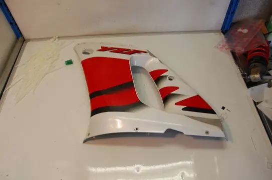 Cowl left small Yamaha YZF R6 1998 - 2002