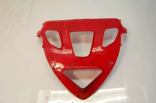 Cowl V shape under Yamaha YZF 600 Thundercat 1996 - 2003