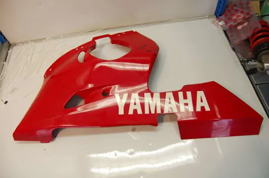 Cowl Left lower Yamaha YZF R6 1998 - 2002