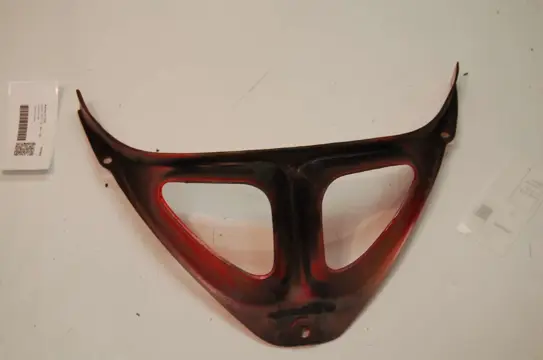 Cowl V shape under Suzuki GSX F 750 1988 - 1997