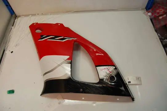 Cowl left small Yamaha YZF R1 2000 - 2001