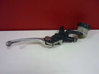 Front brake master cylinder  Triumph 955 daytona 1999 - 2001