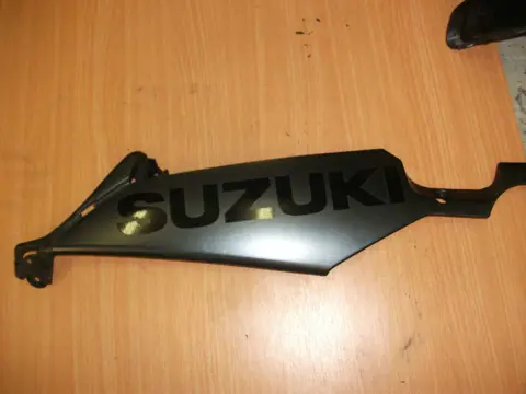 Cowl Left lower Suzuki GSX R 750 2006 - 2007