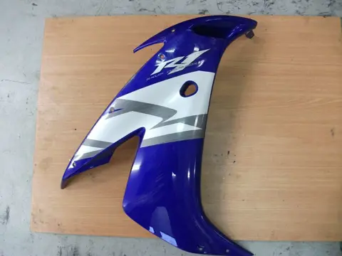 Cowl right Yamaha YZF R1 2004 - 2006