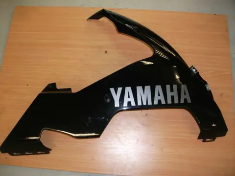 Cowl lower right Yamaha YZF R1 2004 - 2006