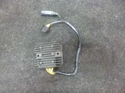 Regulator rectifier  BMW F 800 S - ST 2006 - 2010 / 2006 - 2010