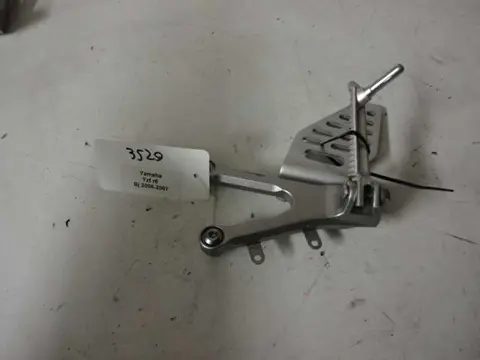 Footpegs left and or right Yamaha YZF R6 2006 - 2007