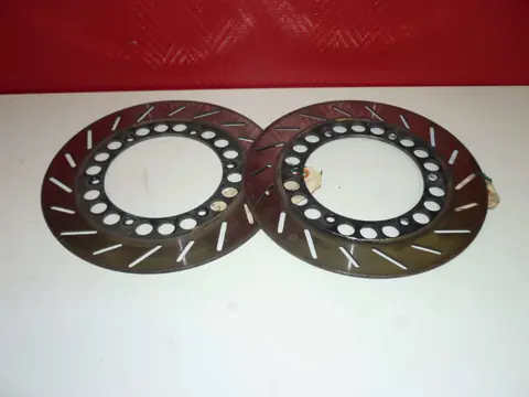 Brake disc front Yamaha RD 350 LC 1980 - 1986