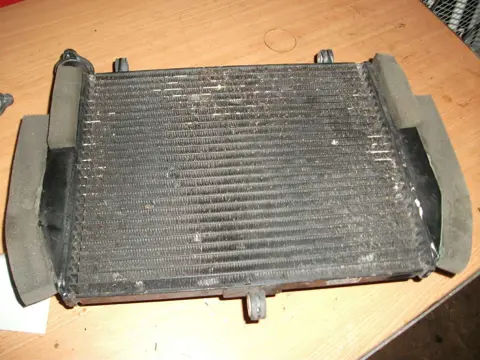 Radiator Yamaha YZF R6 1998 - 2002