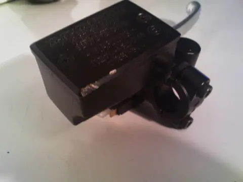 Front brake master cylinder  Yamaha FAZER 600 2004 - 2007