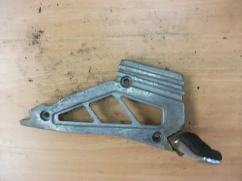 Main step holder Yamaha XJ 900 F 1983 - 1994