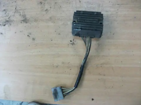 Regulator rectifier  Yamaha XJ 900 F 1983 - 1994