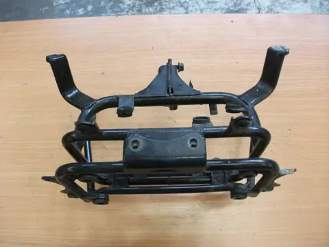 Upper cowl Stay Yamaha XJ 600 Diversion 1992 - 1996