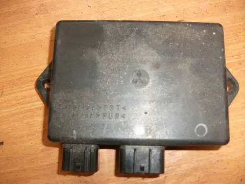 Ignitor CDI ECU Yamaha FAZER 600 1998 - 2000 / 2001 - 2003