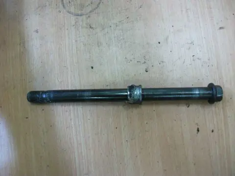 Axle front Yamaha FAZER 600 1998 - 2000 / 2001 - 2003