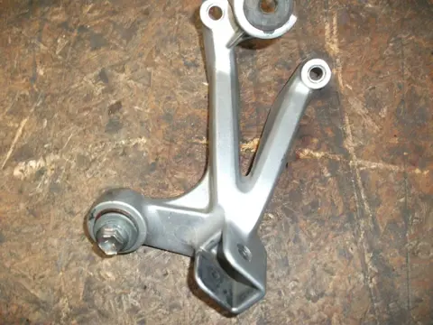Pillion step right Suzuki GSX R 600 1995 - 2000