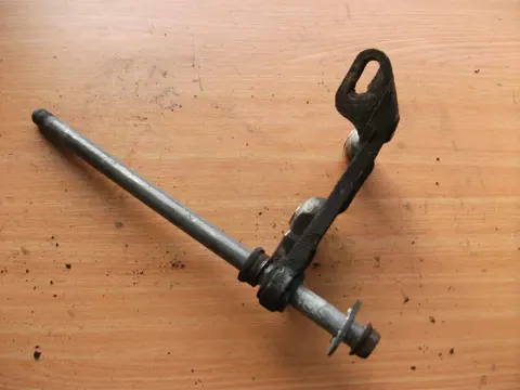 Rear axle Yamaha TDM 1991 - 1995