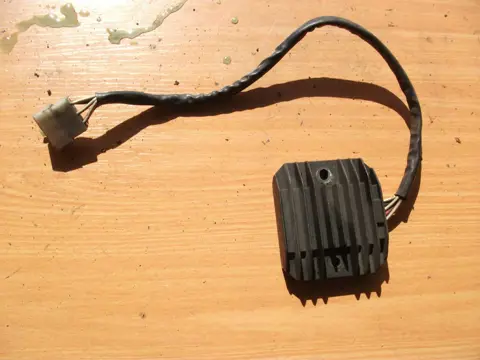 Regulator rectifier  Yamaha TDM 1991 - 1995
