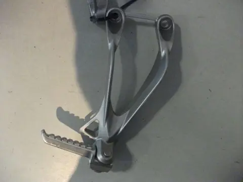 Pillion step right Kawasaki ZX 6 R 2007 - 2008