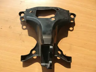 Upper cowl Stay Triumph Sprint ST 955 1999 - 2005