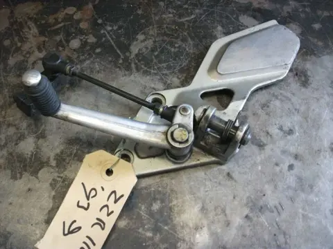 Main step holder left Kawasaki ZZR 1100 1993 - 2001