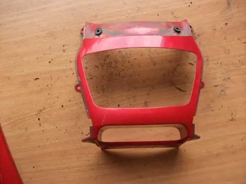 Cowl upper center Suzuki GSF 600 650 Bandit  1996 - 1999
