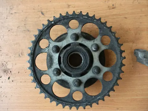 Driven flange Kawasaki ZXR 750 1993 - 1996