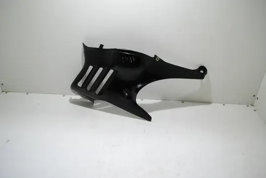 Cowl Left lower Suzuki GSX F 750 1988 - 1997