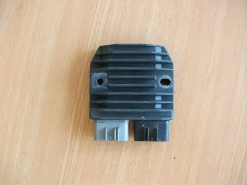 Regulator rectifier  Yamaha FJR 1300 2001 - 2002 / 2003 - 2005