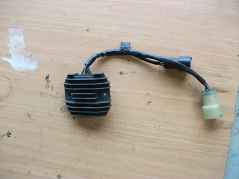 Regulator rectifier  Suzuki SV 1000 2003 - 2009