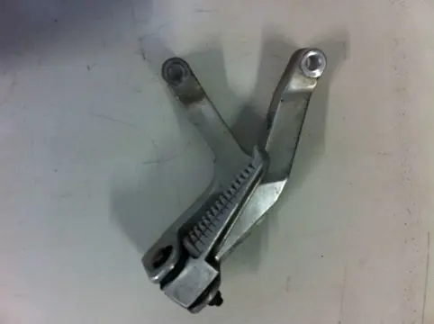 Main step holder left Yamaha YZF 600 Thundercat 1996 - 2003