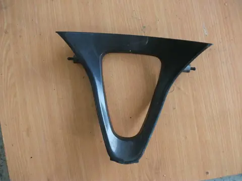Cowl V shape under Kawasaki ZX 6 R 2003 - 2004