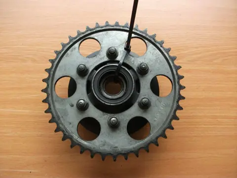 Driven flange Kawasaki ZX 9 R 2000 - 2001